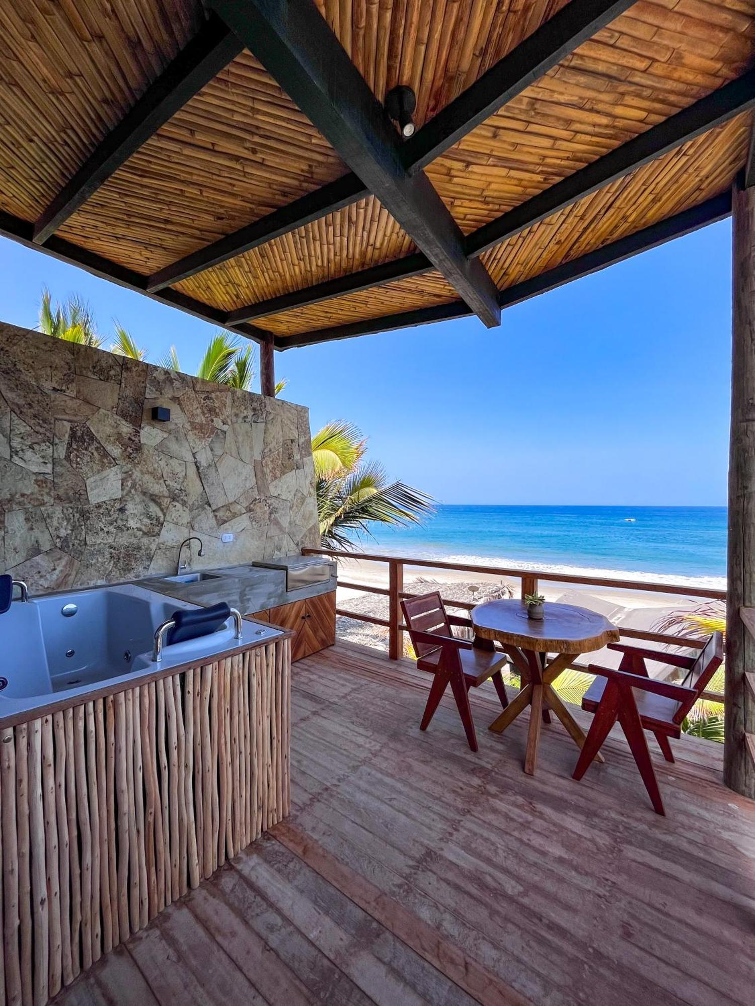 Diem Vichayito Beachfront Eco-Luxury Esterno foto