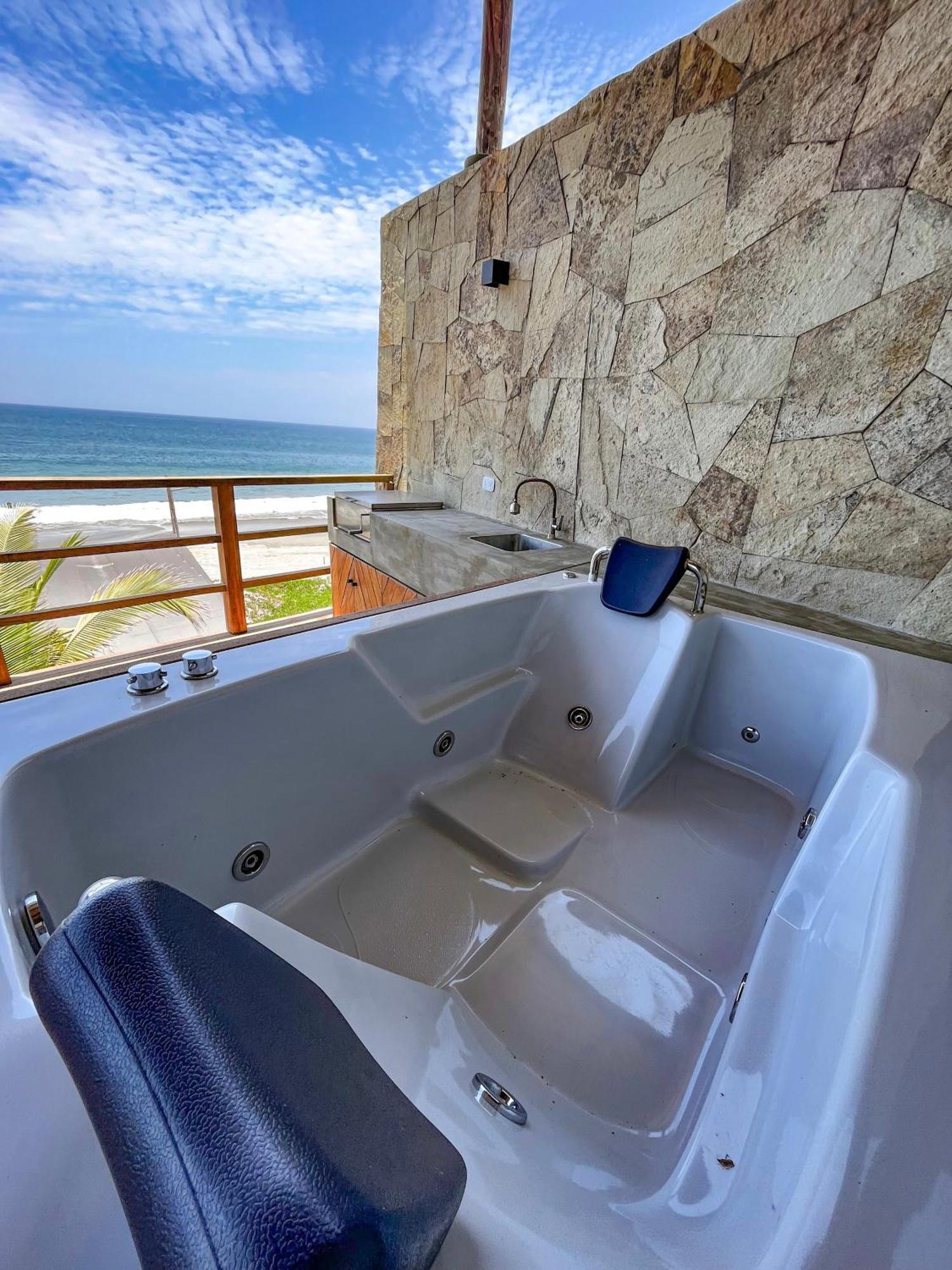 Diem Vichayito Beachfront Eco-Luxury Esterno foto