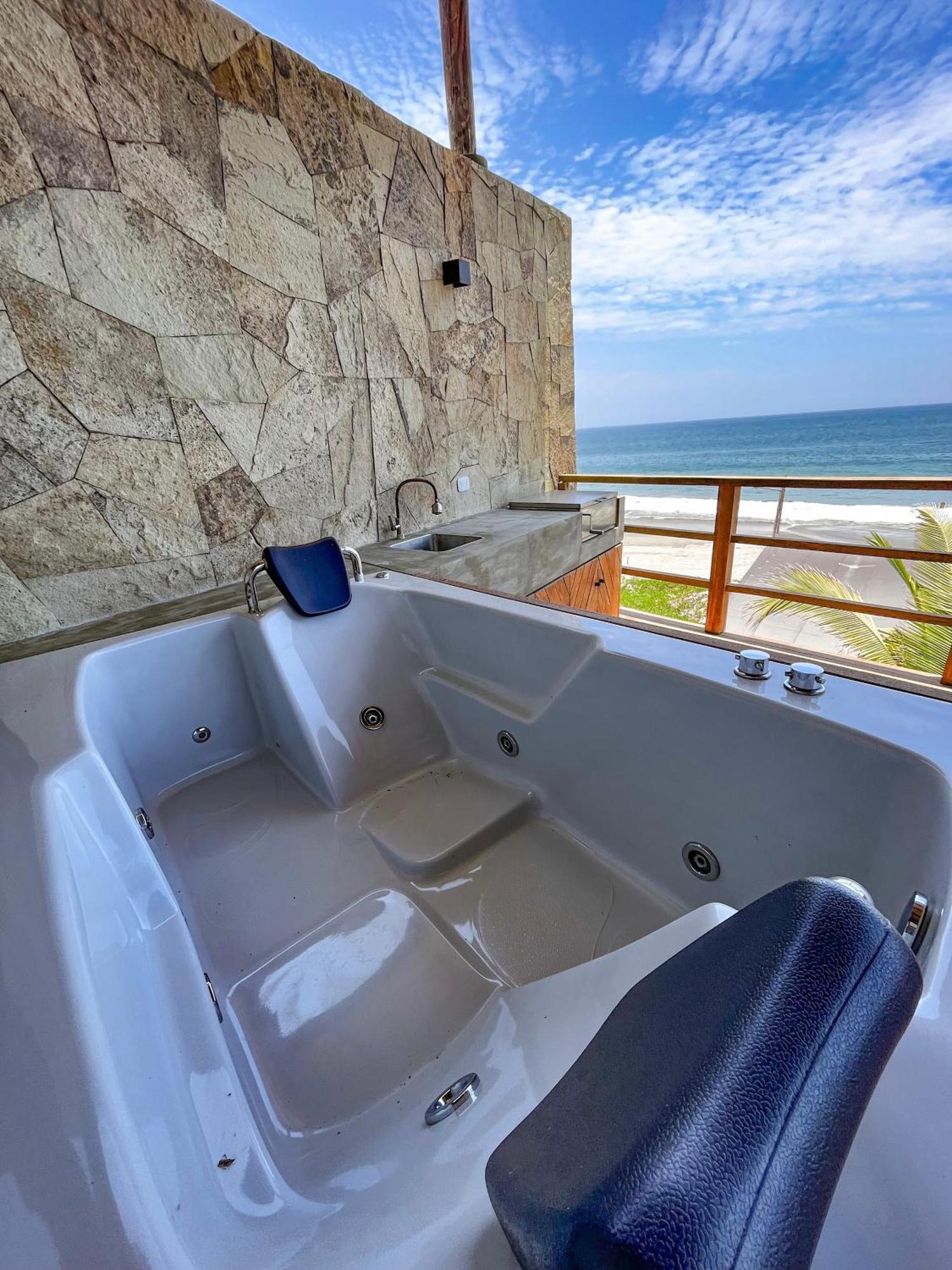 Diem Vichayito Beachfront Eco-Luxury Esterno foto